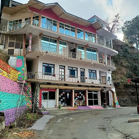 Dwarika Hotel Dwarahat Exterior photo