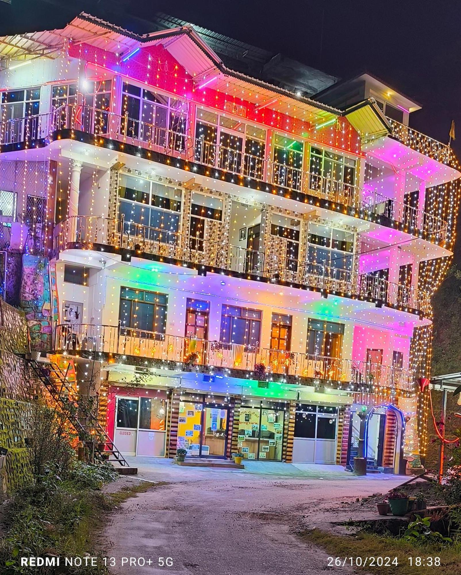 Dwarika Hotel Dwarahat Exterior photo