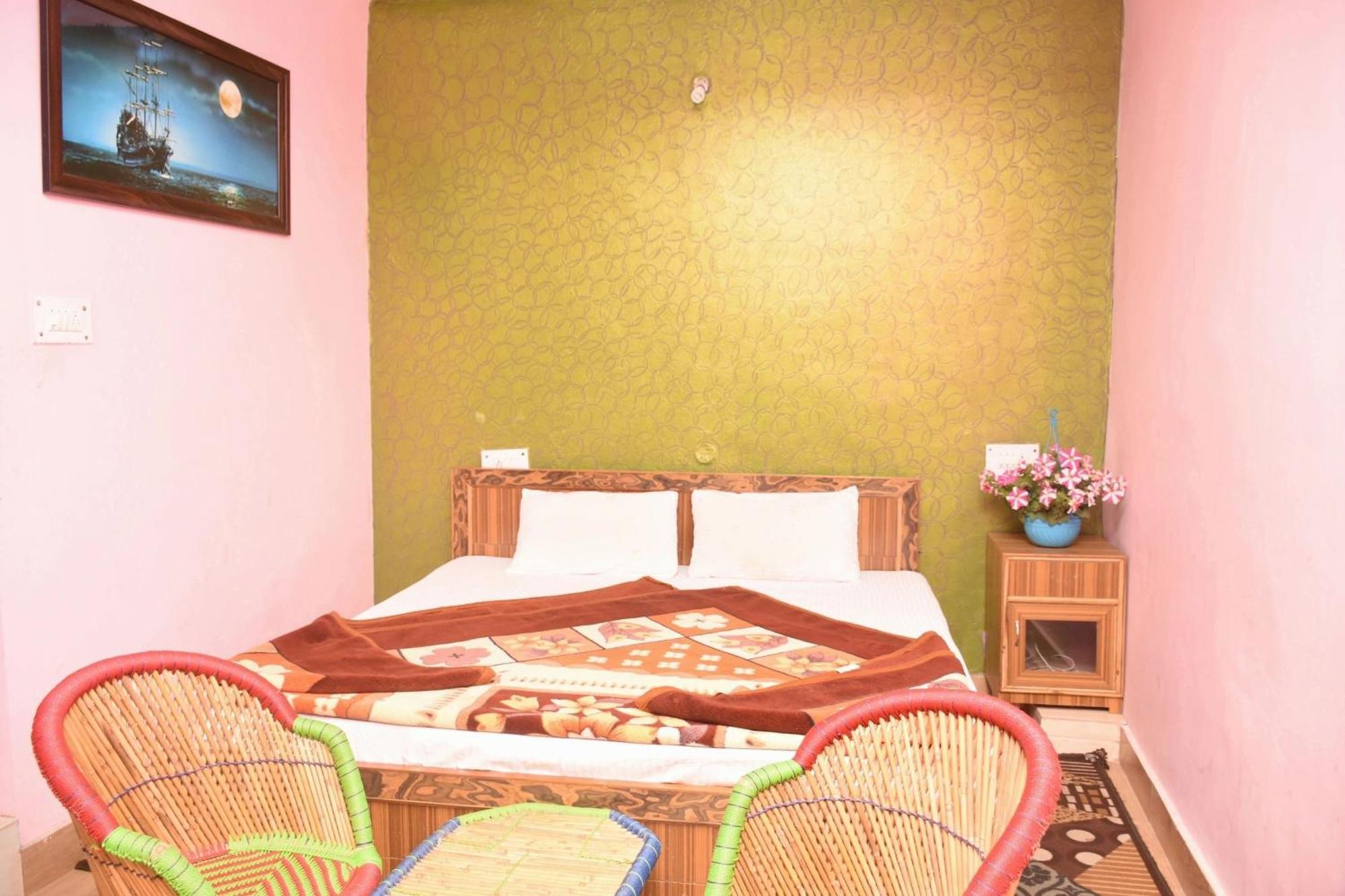 Dwarika Hotel Dwarahat Exterior photo